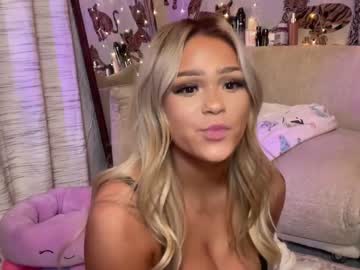girl cam all day ari_02 image #6649538