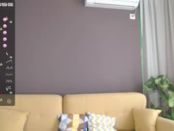 girl cam all day small_blondee image #1592768