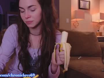 girl cam all day chroniclove image #4308087