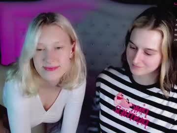 girl cam all day julia_tina image #1301370