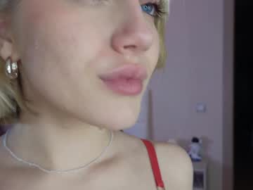girl cam all day yononeey image #7248000