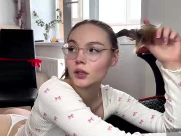 couple cam all day sexstar_l1fstyl3 image #9690007