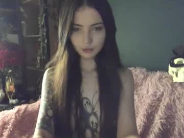 girl cam all day bmwm5f90 image #8770210