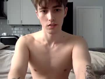 man cam all day nonrelevant01 image #1537137