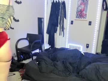 girl cam all day lilypixel image #6337198