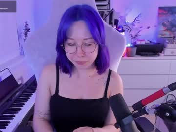 girl cam all day blue_mooncat image #7156170