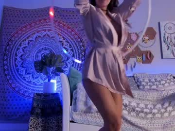 girl cam all day syriahsage image #2401721