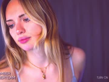 girl cam all day emmber image #2717295
