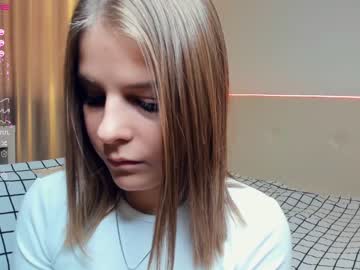 girl cam all day erline_may image #6786307