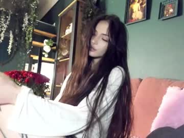 girl cam all day bmwm5f90 image #9105017