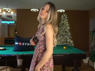 girl cam all day checkmypeach image #8548359