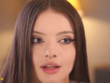 girl cam all day bellacle image #9407705