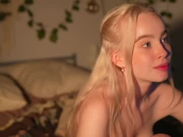 girl cam all day mother__of__dragons image #5618467