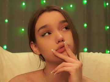 girl cam all day harrieteasley image #8652380