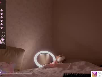 girl cam all day bzzzme image #6140110