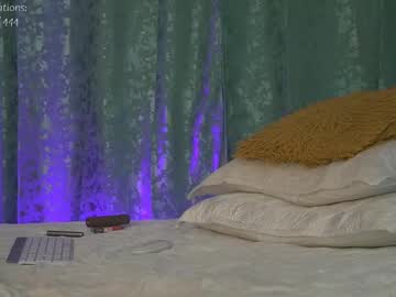 girl cam all day alyonaqueen_ image #8996169