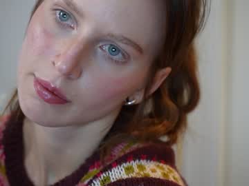 girl cam all day ellaa91 image #2907668