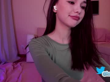 girl cam all day hollyextra image #2945100