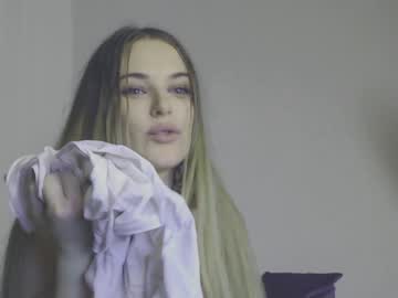 girl cam all day petit_kaka image #597209