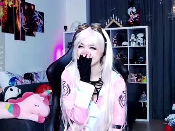 girl cam all day madnessalise image #920791