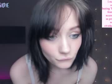 girl cam all day elizabethbritanny image #3117236