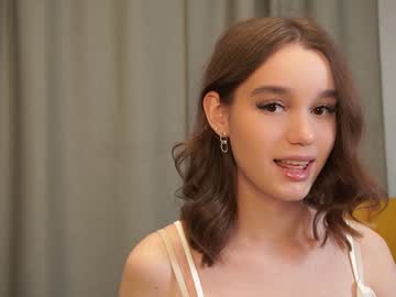 girl cam all day harrieteasley image #8359759