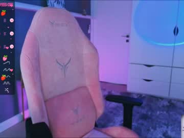 girl cam all day stefanie_collins image #4009975