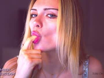 girl cam all day emmber image #2408576