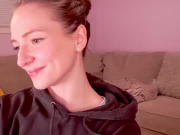 girl cam all day innocentprovenguilty image #8417406