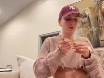 girl cam all day petitfreak69 image #8072229