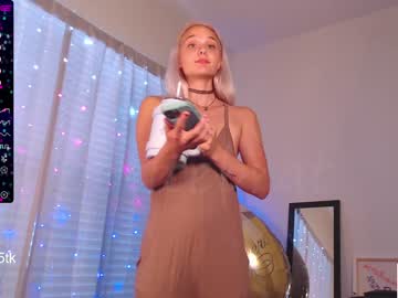girl cam all day petitebrat image #4999635