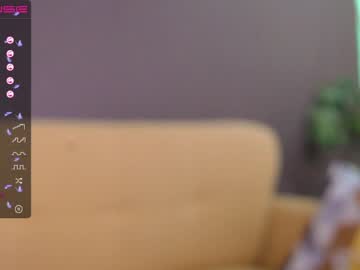 girl cam all day small_blondee image #1759177