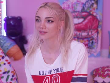 girl cam all day bunnydollstella image #4933445