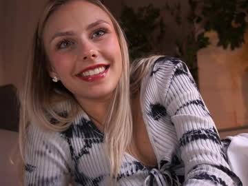 girl cam all day darlinechapel image #8344227