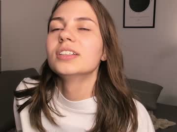 girl cam all day junebragga image #2176018