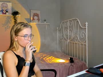 girl cam all day linellali image #2508303