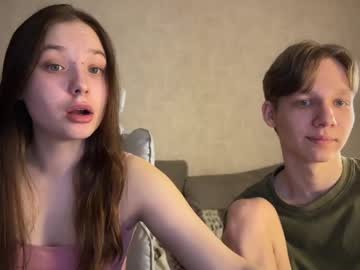 couple cam all day glockoffrog image #8889604