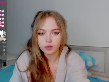girl cam all day small_blondee image #3188829