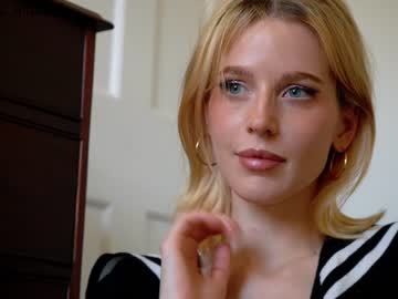 girl cam all day ellaa91 image #5875907