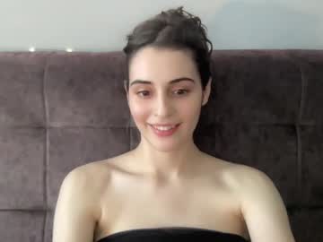 girl cam all day wonderland_stia image #9682693
