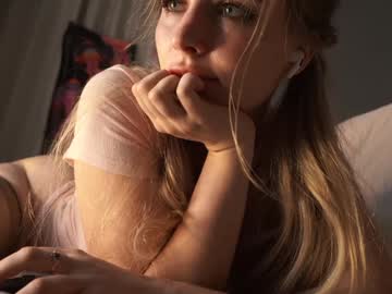 girl cam all day nirvanaa__ image #9533382