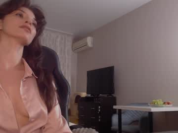 girl cam all day two_trunkx image #7176134
