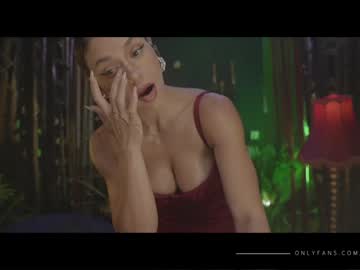 girl cam all day lucieoude_ image #2626636