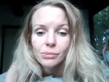 girl cam all day carinablair777 image #7467437