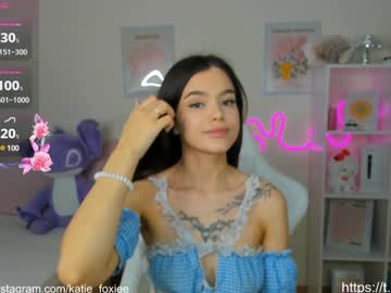 girl cam all day katiefoxie image #8339951