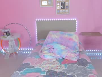 girl cam all day little_effy18 image #2647800