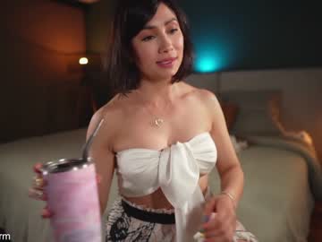girl cam all day alejastorm image #4329601
