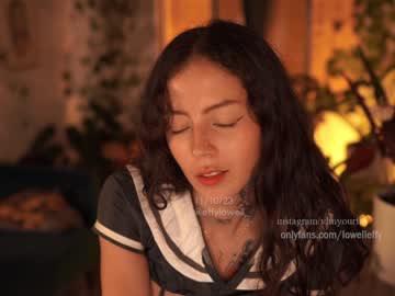 girl cam all day effylowell_ image #5460879