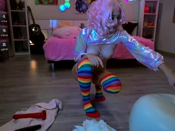 girl cam all day madnessalise image #7006675