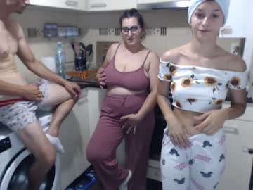 couple cam all day maya_and_guests image #2581565